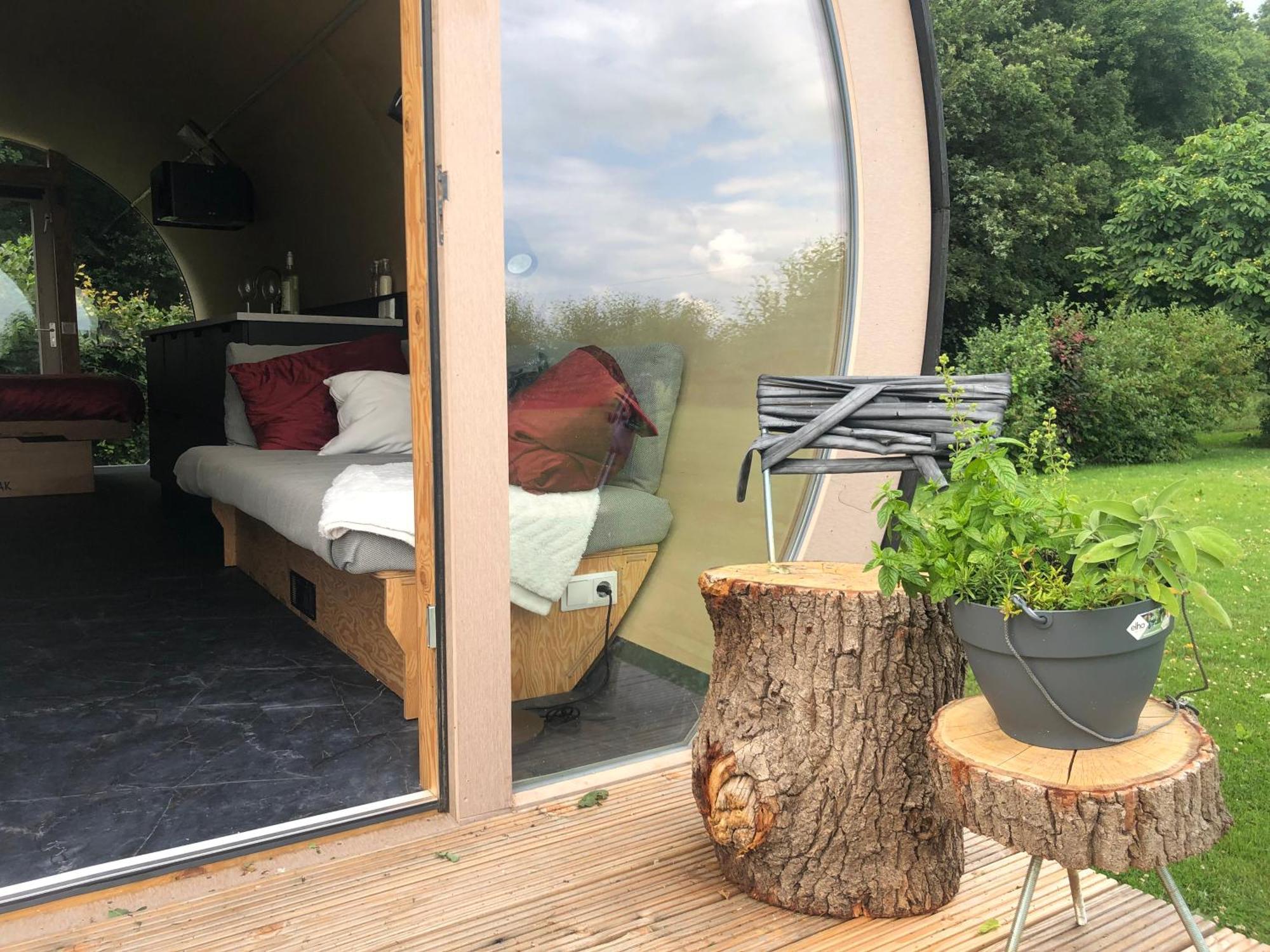 Eco-Lodge Locatie De Boergondier De Krim Екстериор снимка